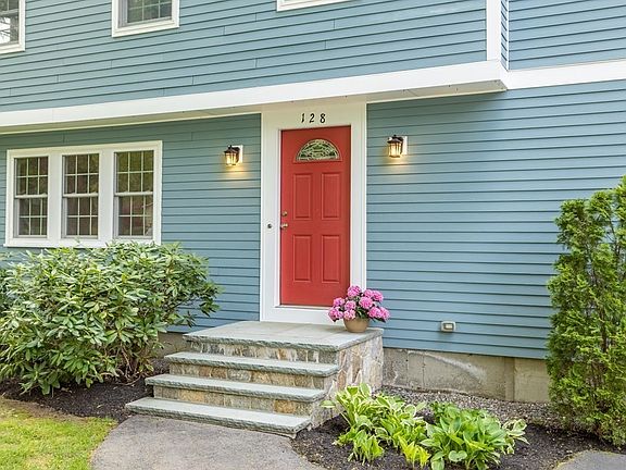 3rd image of 128 Prospect St