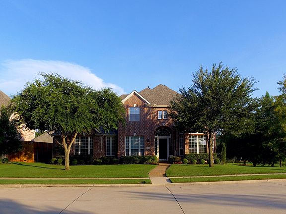 2nd image of 1011 Saratoga Dr