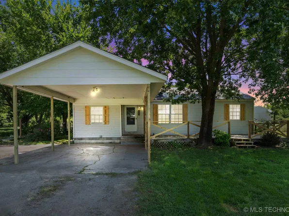 3296 Laurann Ln, Pryor, OK 74361