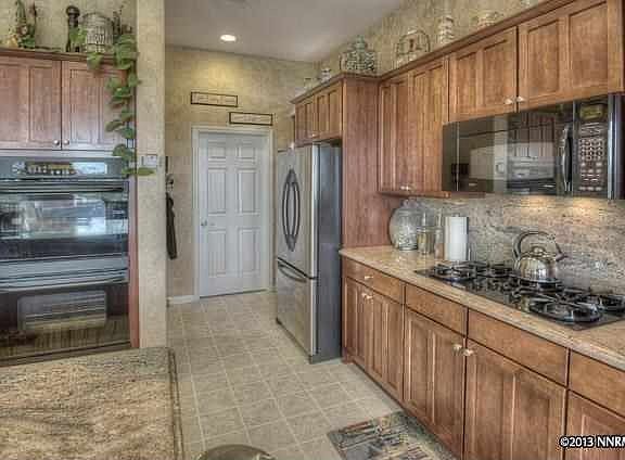 3rd image of 2868 Oxley Dr