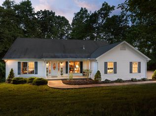 3940 Dori Ln, Zanesville, OH 43701