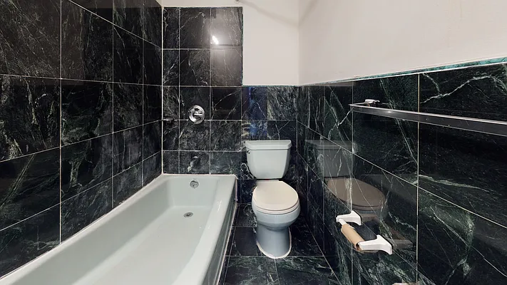 Rented by Bond New York | media 31