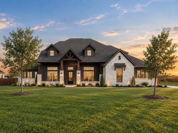 301 Hollingsworth Ln, Glenn Heights, TX 75154