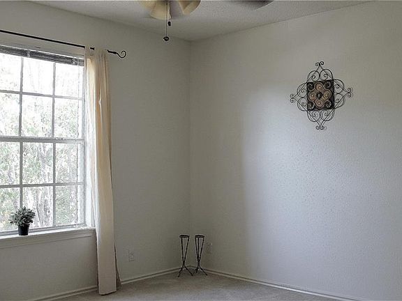 4th image of 8115 Hawick Dr