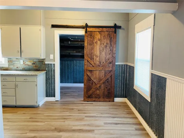 408 W Moss St, Eastland, TX 76448