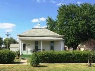 1001 Bacon Rd, Fairbury, NE 68352