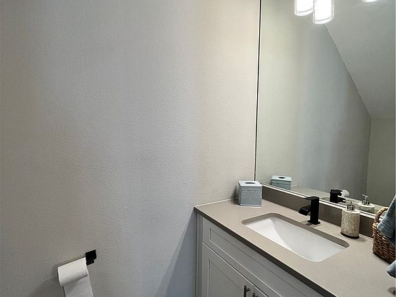 4th image of 288 Estates Cir