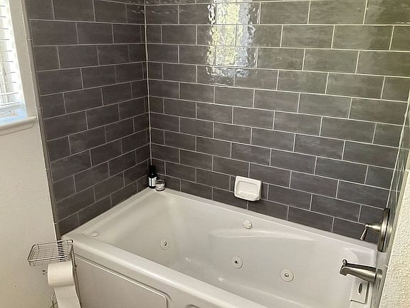 2nd image of 1625 Indian Wells Dr