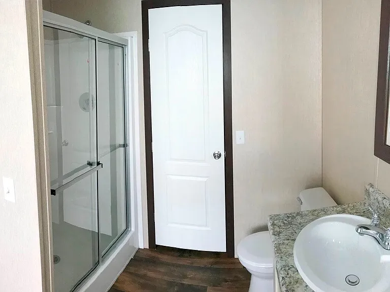208 N Highway 22A #21 — Photo 3