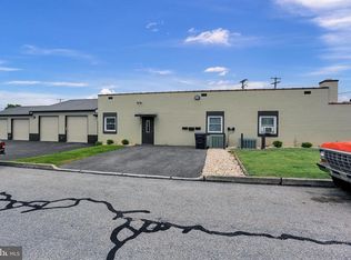 390 Linden Ave, Hanover, PA 17331