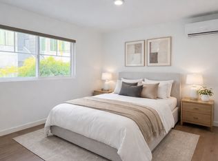372 S Los Robles Ave #202, Pasadena, CA 91101