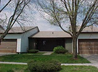 662 Lunar Ln, Waterloo, IA 50701