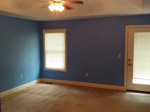 3rd image of 52 Harley Cir