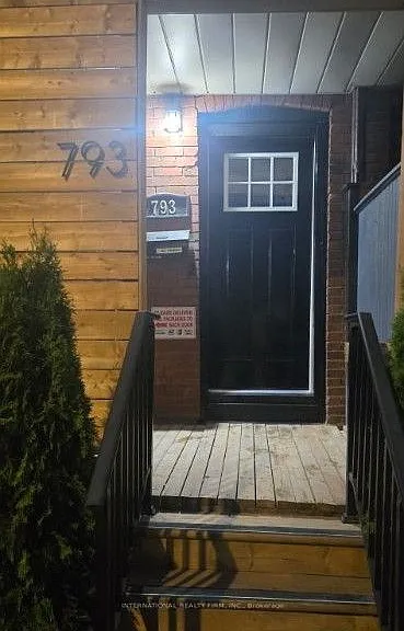 793 Dufferin St #UPPER — Photo 1