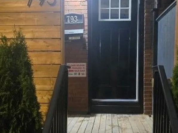 793 Dufferin St, Toronto, ON M6H 3K8