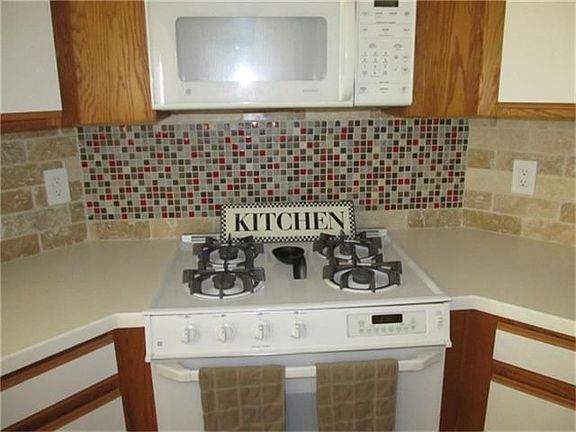 5th image of 13634 Apple Knoll Ct