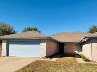 523 N Robin Way, Mustang, OK 73064