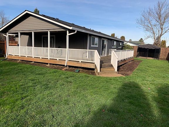 2nd image of 1423 SE 147th Ave