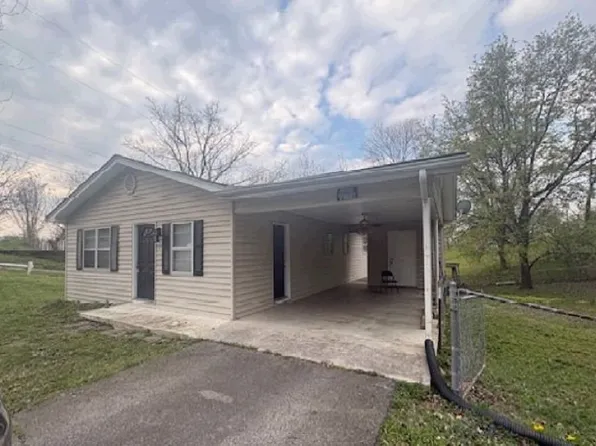 201 N 12th St, La Follette, TN 37766