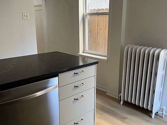 2nd image of 1515 N Hancock St #1