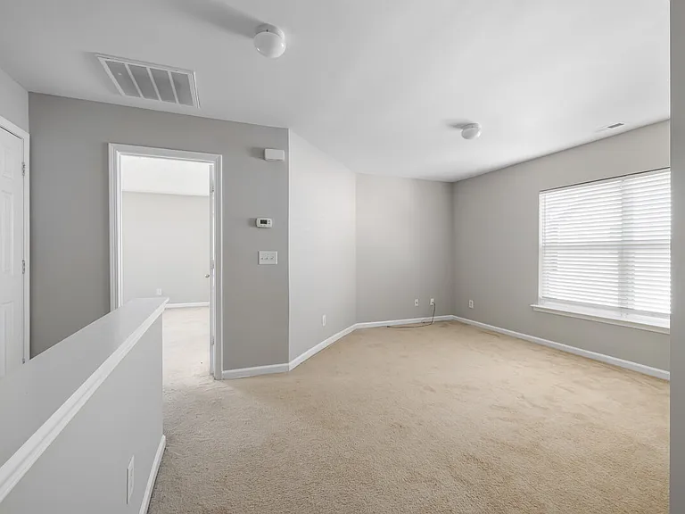 3030 Remington Oaks Cir — Photo 11