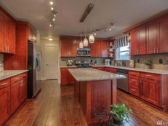 2nd image of 17506 84th Avenue Ct E
