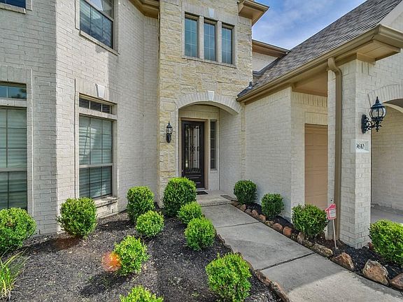 2nd image of 9610 Lansing Meadows Dr