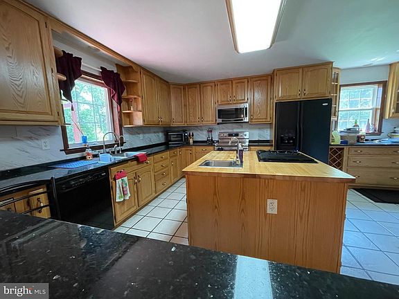 5th image of 10 North St
