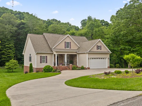 3375 Wilson Ave, Signal Mountain, TN 37377