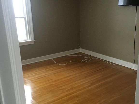 3rd image of 11 Monroe St #2