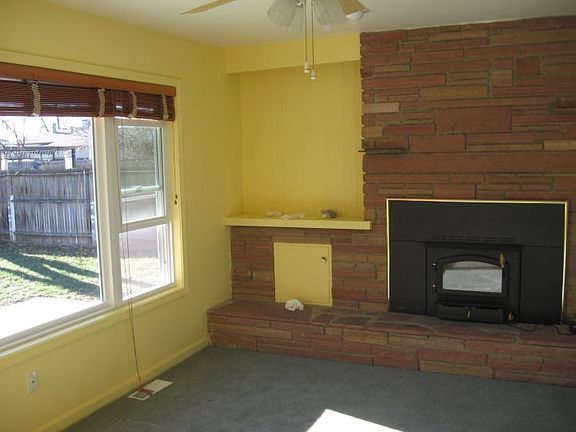 3rd image of 2210 Fox Dr
