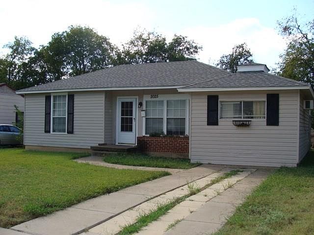1st image of 2025 Sunnybrook Ln