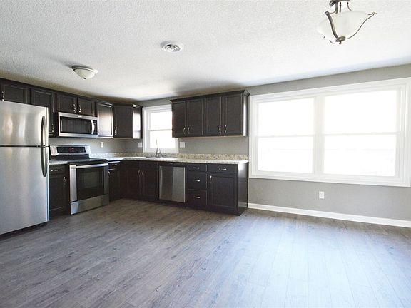 5th image of 202 N Highland Ave