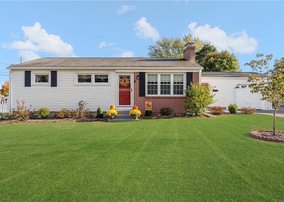 1st image of 36 Vista Dr