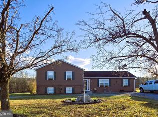 70 Kathys Ln, Hedgesville, WV 25427