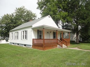 112 N Putnam St, Bunker Hill, IL 62014