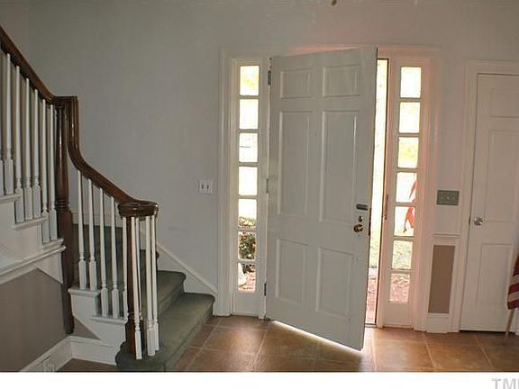 3rd image of 636 Aiken Pkwy