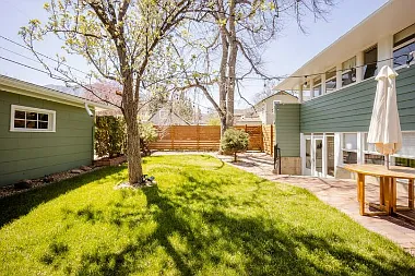 2102 Mariposa Ave — Photo 16