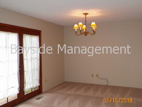 4th image of 1641 Chehalis Dr