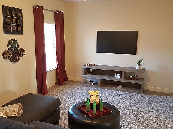 3rd image of 4103 Bradbury Ln