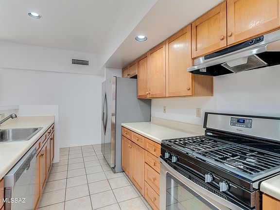5th image of 117 S Shadow Creek Pl