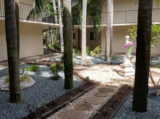 5130 Las Verdes Cir APT 301, Delray Beach, FL 33484