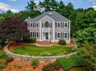 1 Rosebud Ln, Westford, MA 01886