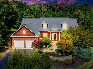 1714 Innsbrooke Dr, Salem, VA 24153