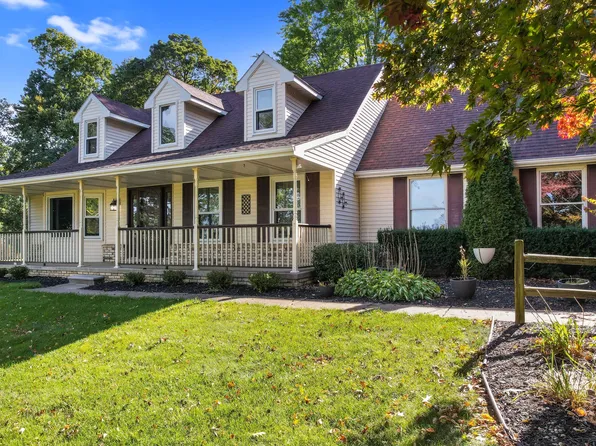 30812 Artesian Dr, Milford, MI 48381