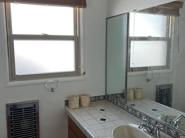 10563 Emery St — Photo 12