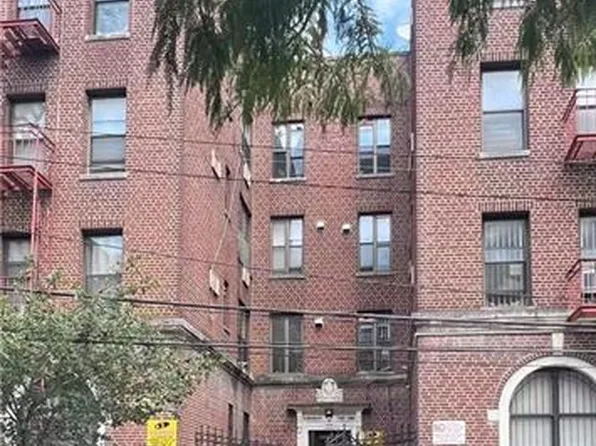 1025 45th St APT 3F, Brooklyn, NY 11219