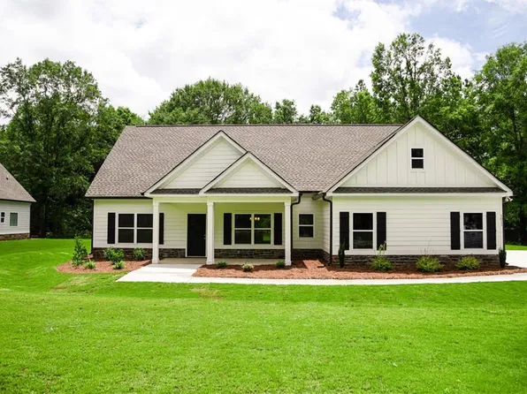 1011 Apalachee Shores Ct, Madison, GA 30650