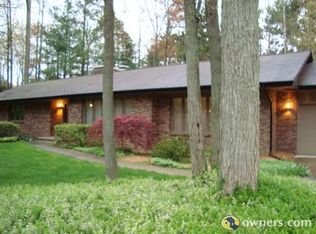 1107 Timber Dr, Midland, MI 48642