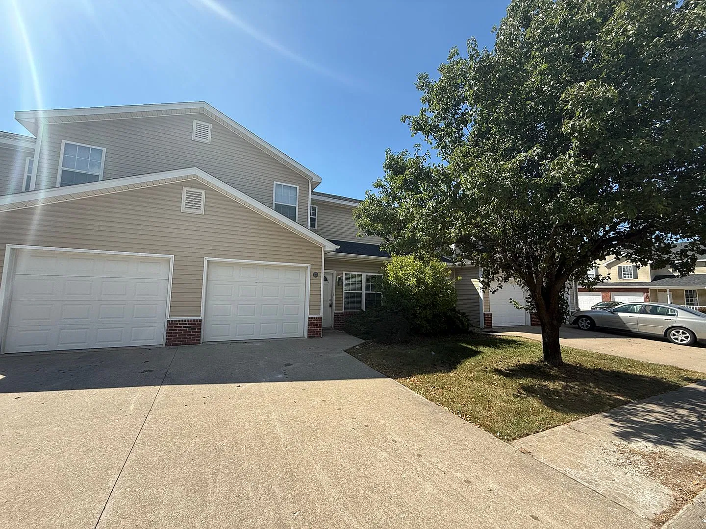 Beautiful 3 Bedroom TownHouse — Photo 1